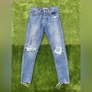 Levis distressed skinny jeans